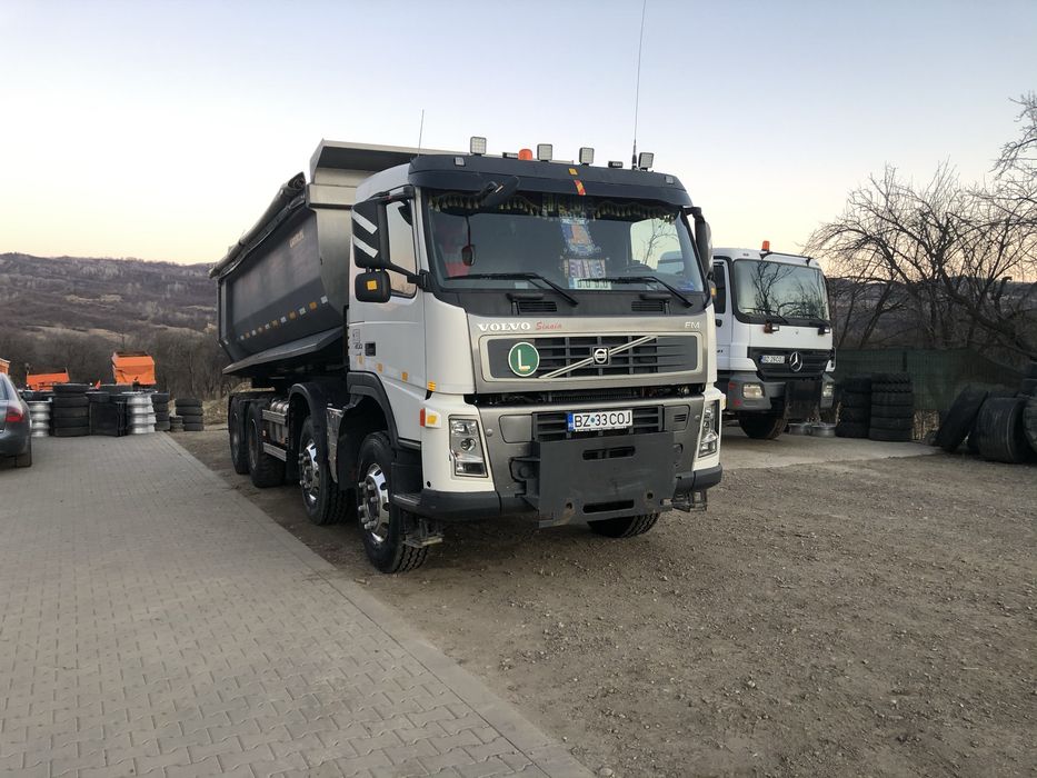 Volvo  FM  8 X 4