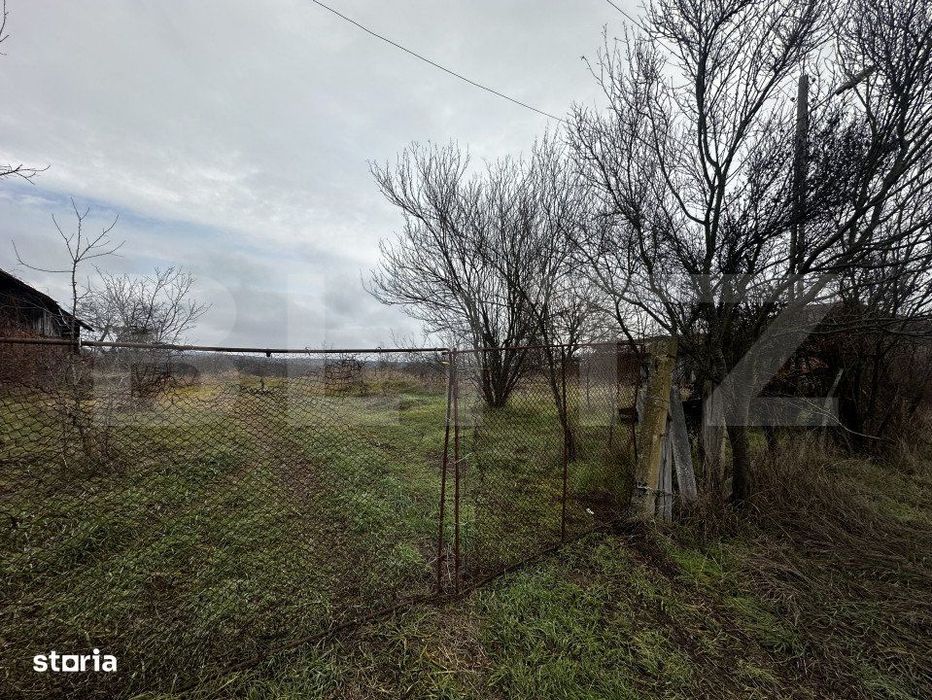 Teren intravilan, 4000 mp, zona Calnic