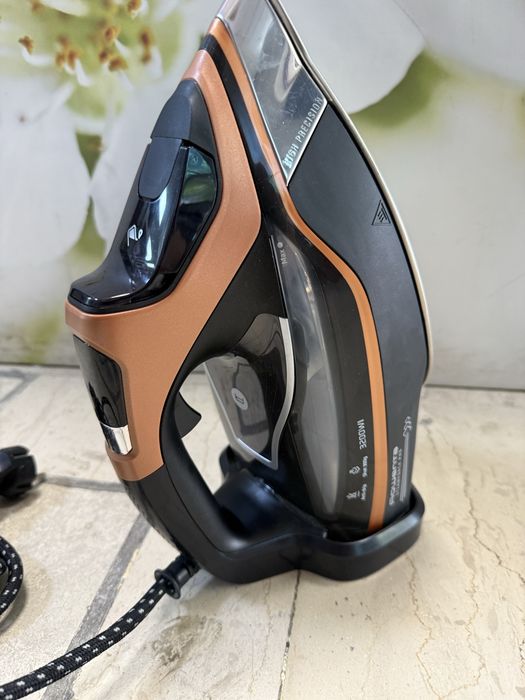 Ютия Rowenta Steamforce Pro