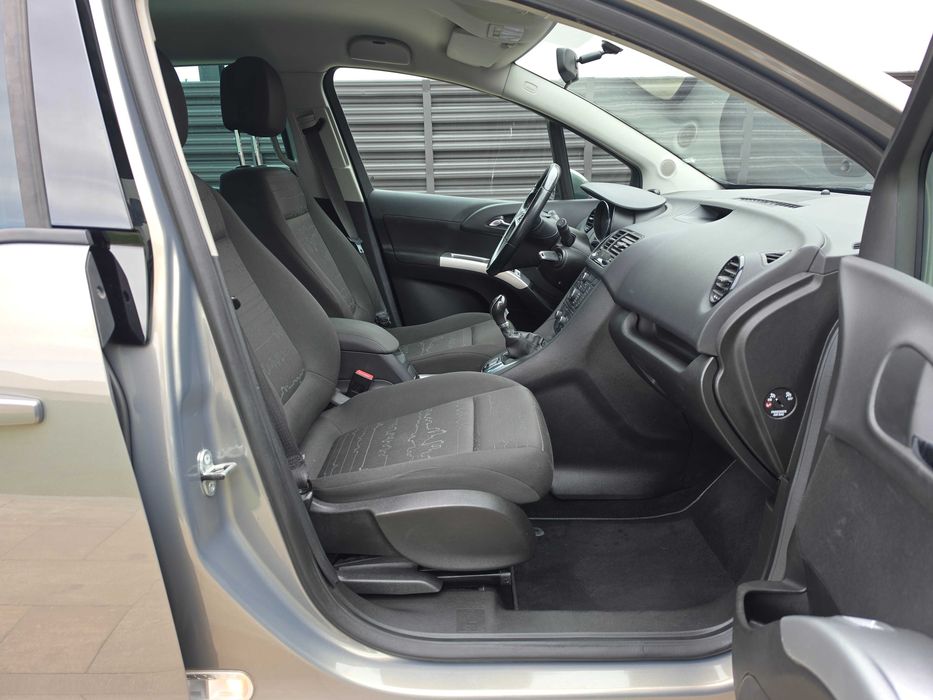 Opel Meriva B, an 2011 luna 6, 1.4 MPI, benzina, 120 CP, EURO 5, 185000 KM REALI RATE CREDIT BUY BACK