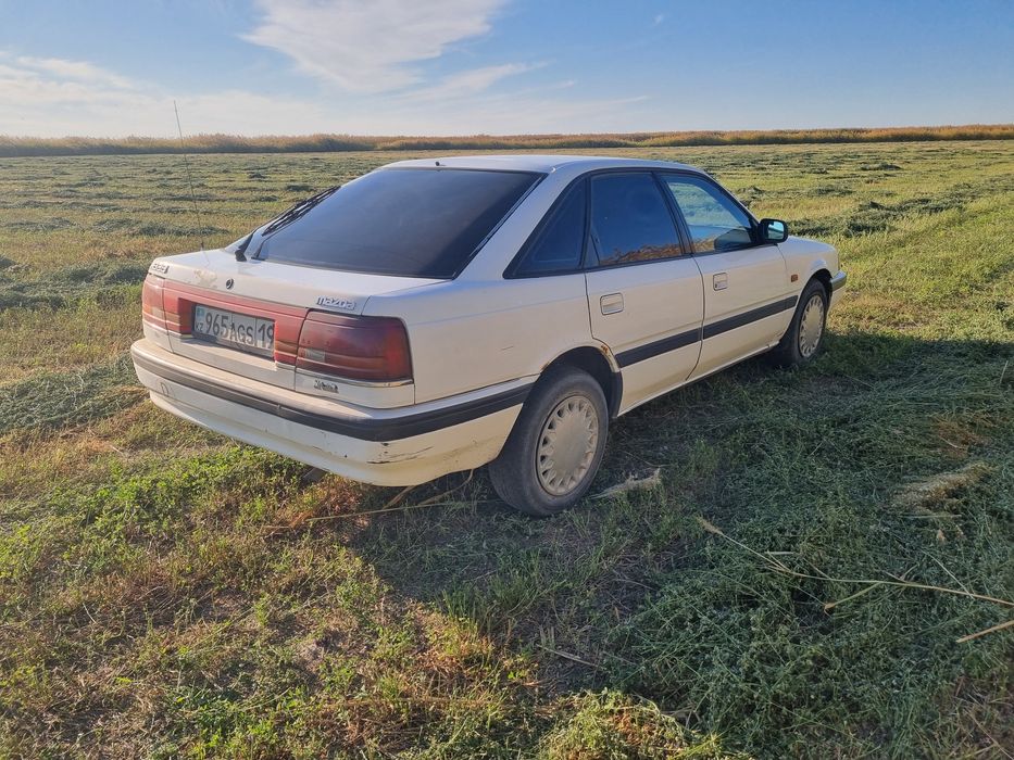 Продам машину мазда 626