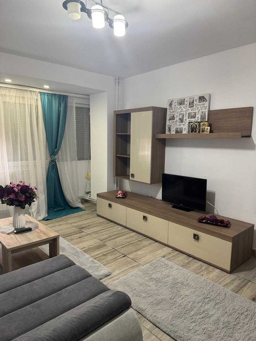 Apartament de închiriat pentru sezonul estival