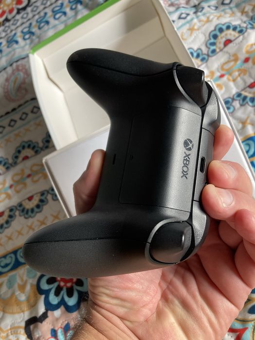 Controller nou nefolosit Xbox One Series X la cutie