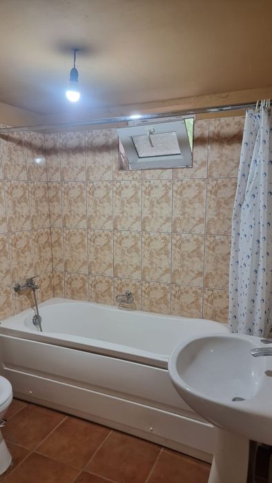 Casă cu grădină de vânzare in Minis