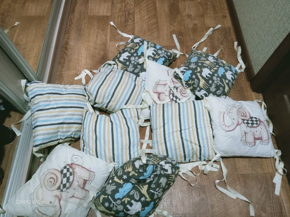 Продам бортики в кроватку