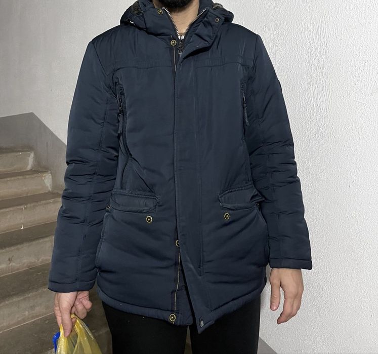 Продам куртку зимнюю