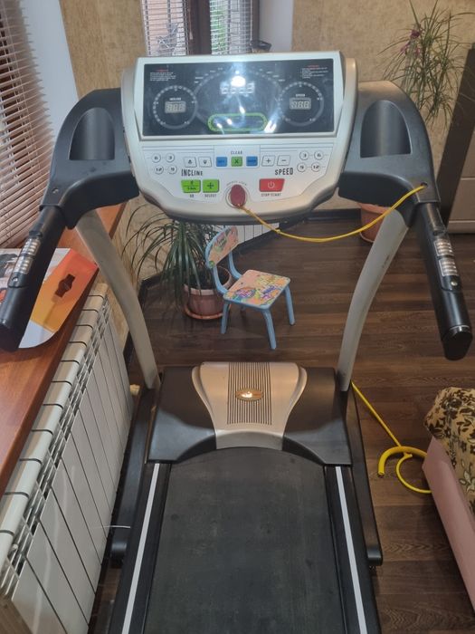 Продам беговую дорожку