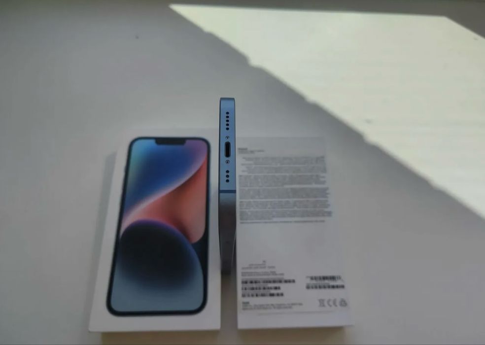 продается iphone 14  256gb