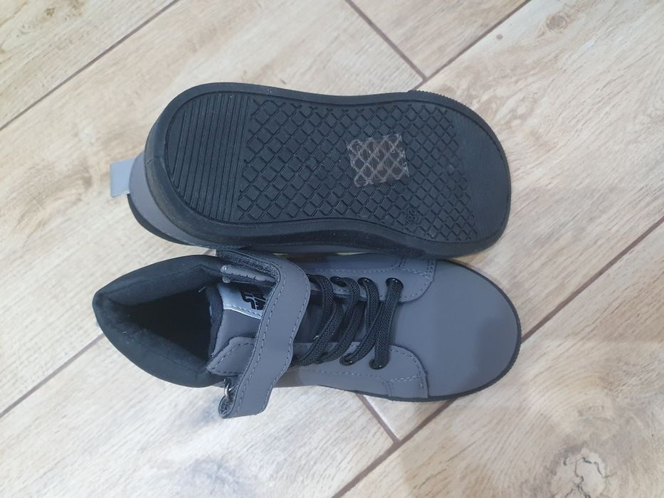 Нови Маркови детски обувки за момче