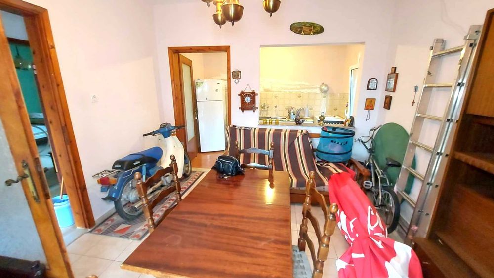 Продава къща с площ 79 м2 и двор 200 м2 в Аспровалта, Гърция