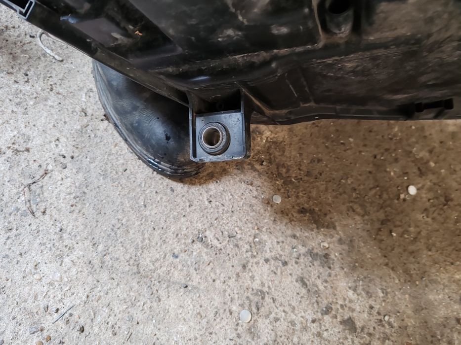 Ляв фар за passat b6