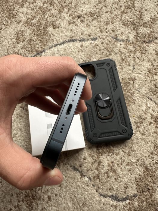 iPhone 14 Black ca nou- pret fix