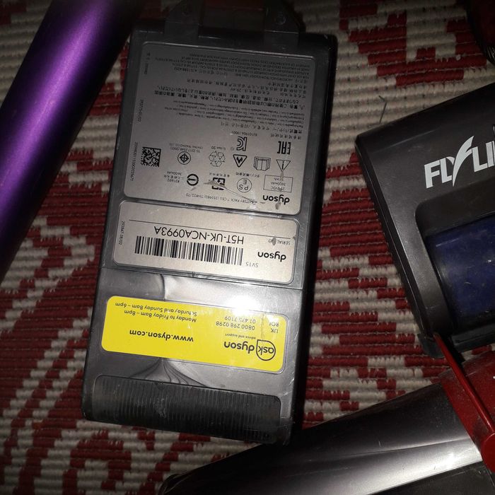 Aspirator fara fir dyson
