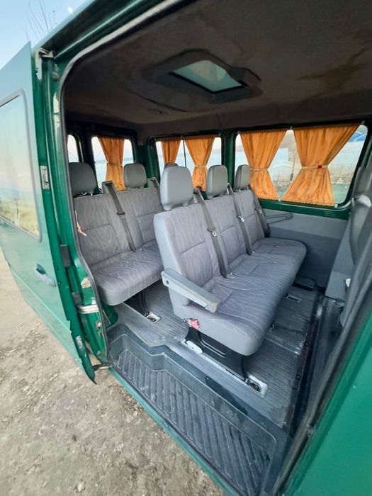 Dezmembrez Mercedes Sprinter 211 CDI an2004