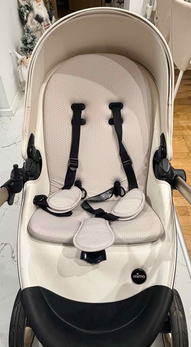 Cărucior Mima 3.in 1 - cu toate optionalele pentru iarna și vară