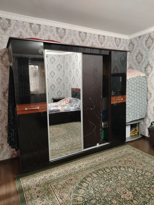 Spalniy mebel sotiladi
