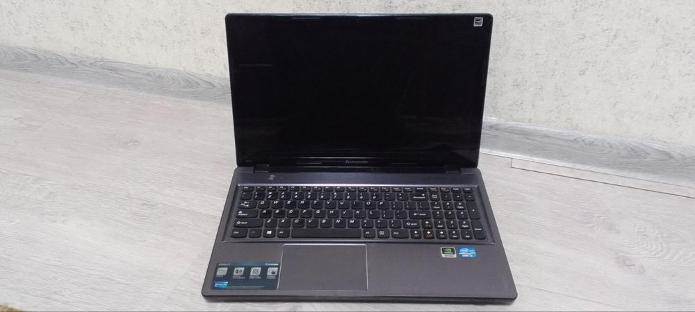 Ноутбук Lenovo (оригинал)
