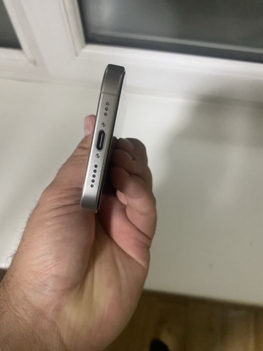 IPhone 16 Pro Natural Titanium