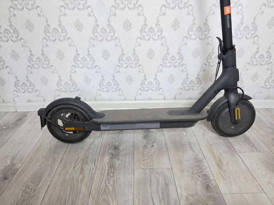 Самокат электро Xiaomi состояние хорошее