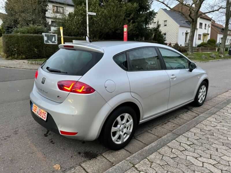 SEAT Leon 2011 — imagine 2