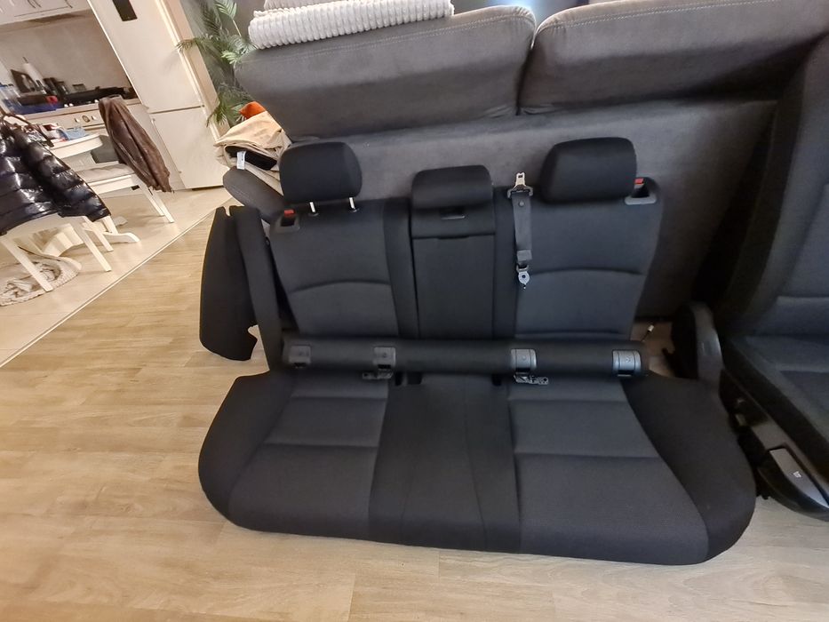 Interior Negru Textil Scaune/Bancheta Rabatabila BMW F11  F10
