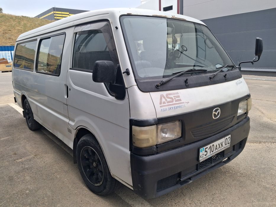 Mazda Bongo Brawny 2001