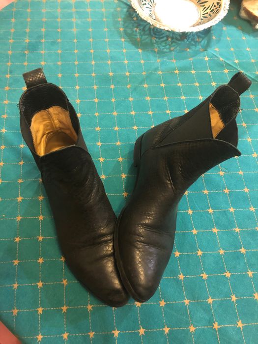 Ghete negre din piele (salamander )