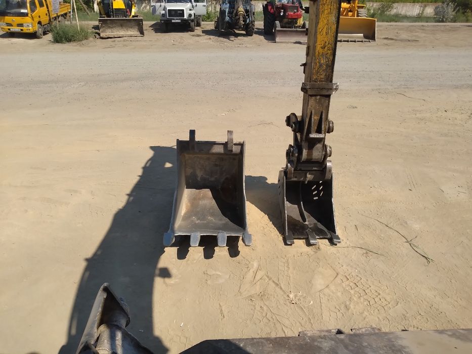 услуги колёсного эксковатора