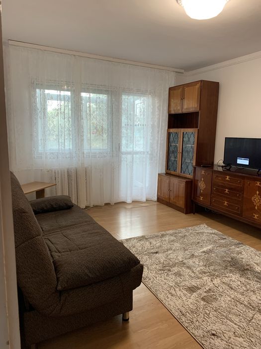 Inchiriez apartament doua camere