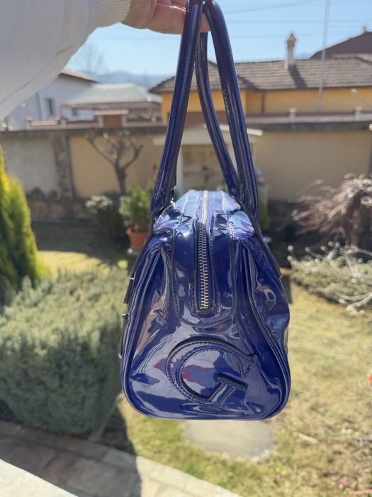 Дамска чанта Guess