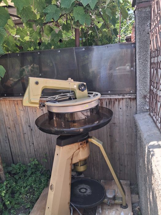 Masina de cusut si incheiat tricotaje Conti Complett 99