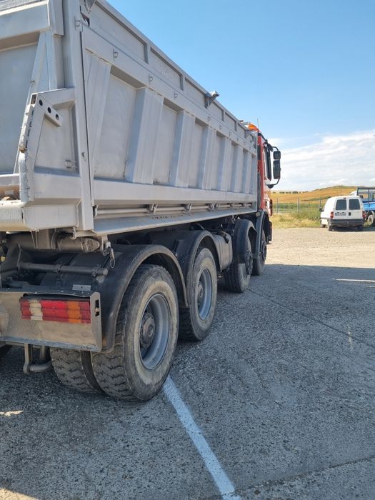 Mercedes Actros 8x4 3246
