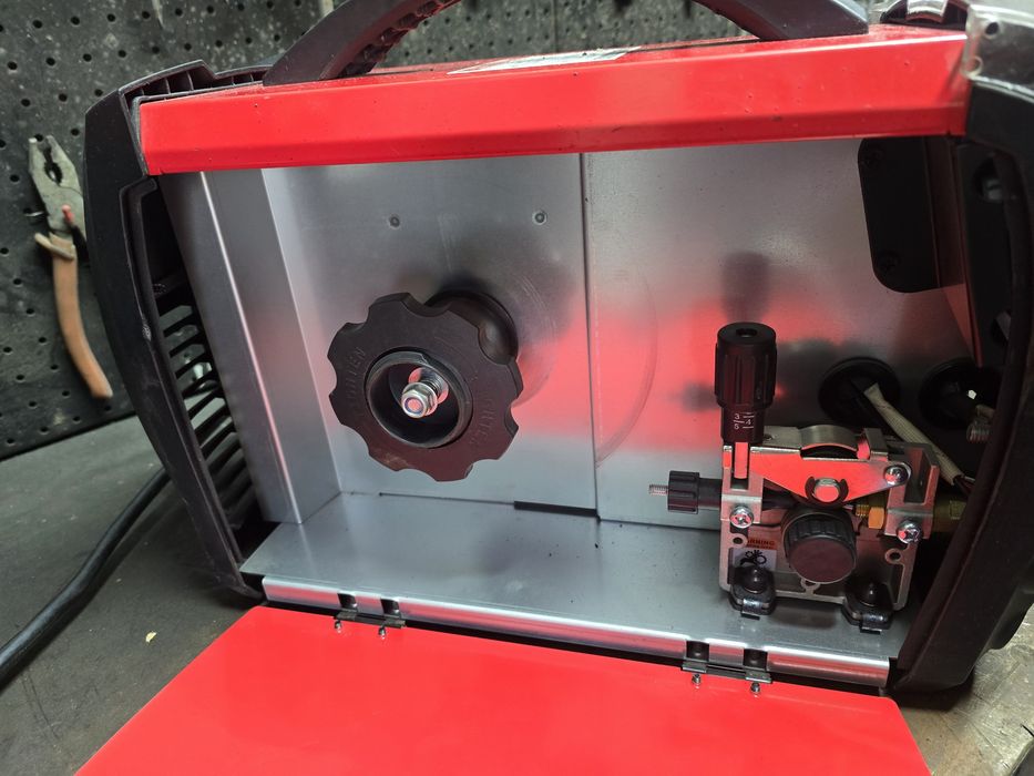 Продам сварочный аппарат magnetta