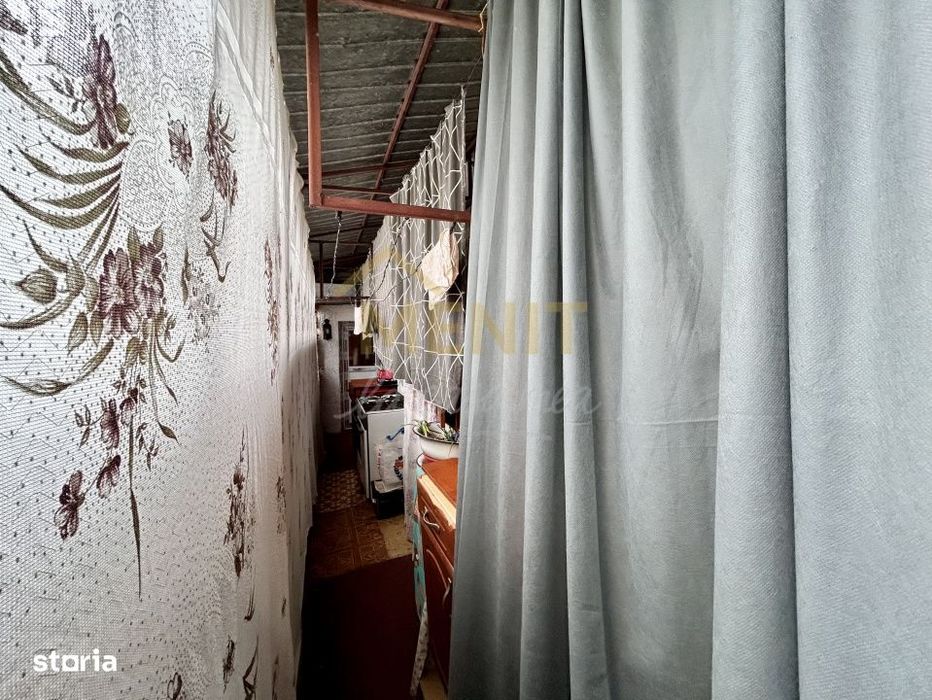 Casa 4 camere, garsoniera, 2 bai, garaj acoperit, Mihai Bravu, Ploiest