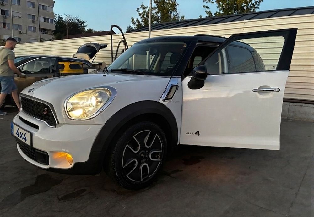 Mini Countryman S, ALL4 4x4, automată, benzina + GPL, masina personală, înmatriculată RO