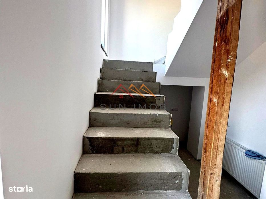 Casa P+E+M 5 camere, an 2019, renovat 2023, toate utilitatile