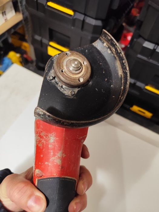 Безчетков акумулаторен ъглошлайф Милуоки Milwaukee M18 CAG125X