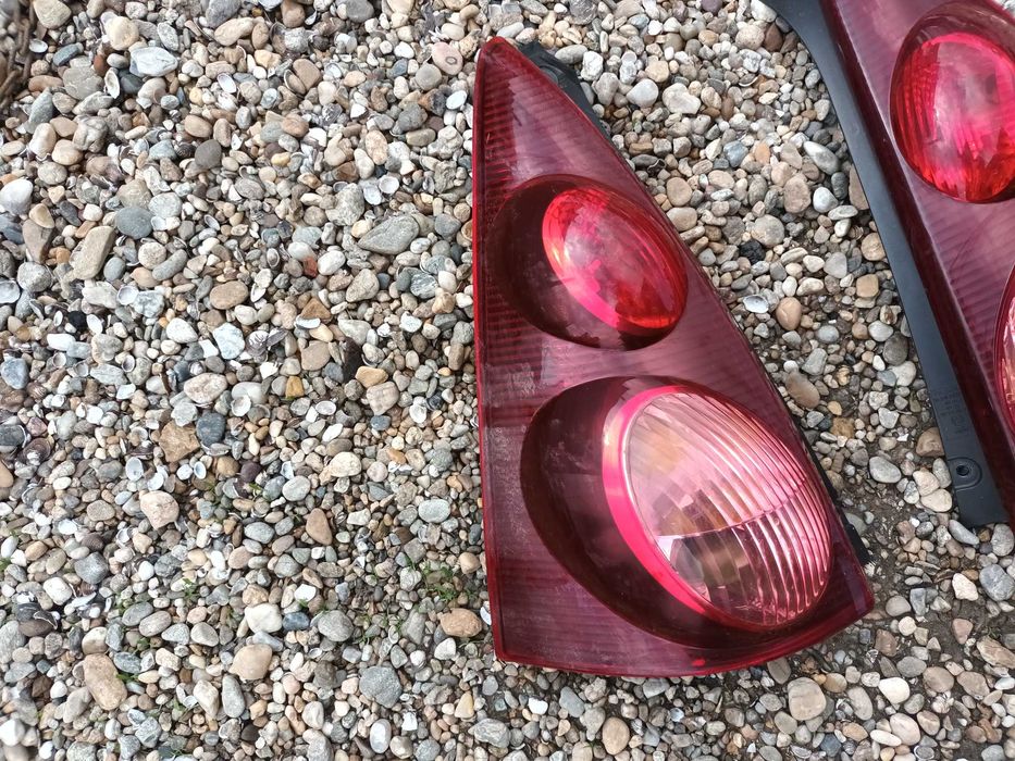 ляв и десен стоп за ситроен ц1 пежо 107 CITROEN C1 PEUGEOT 107