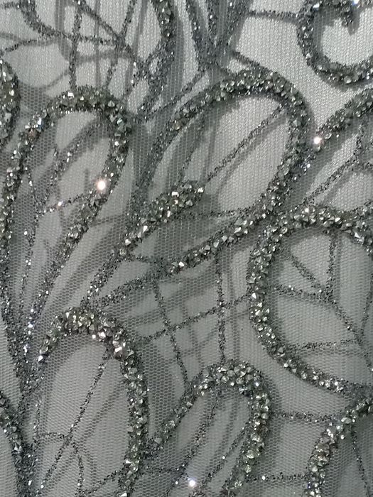 Vechirni uzun toshli koylak