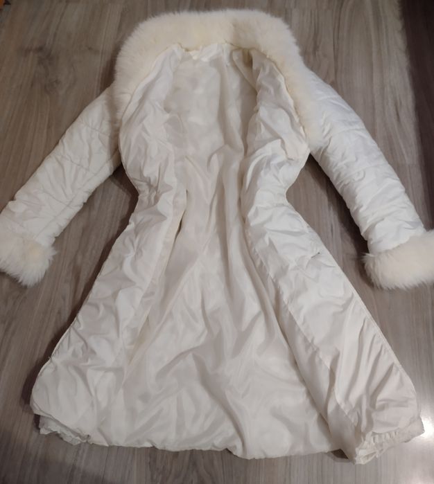 Дамска грейка в млечно-бял цвят