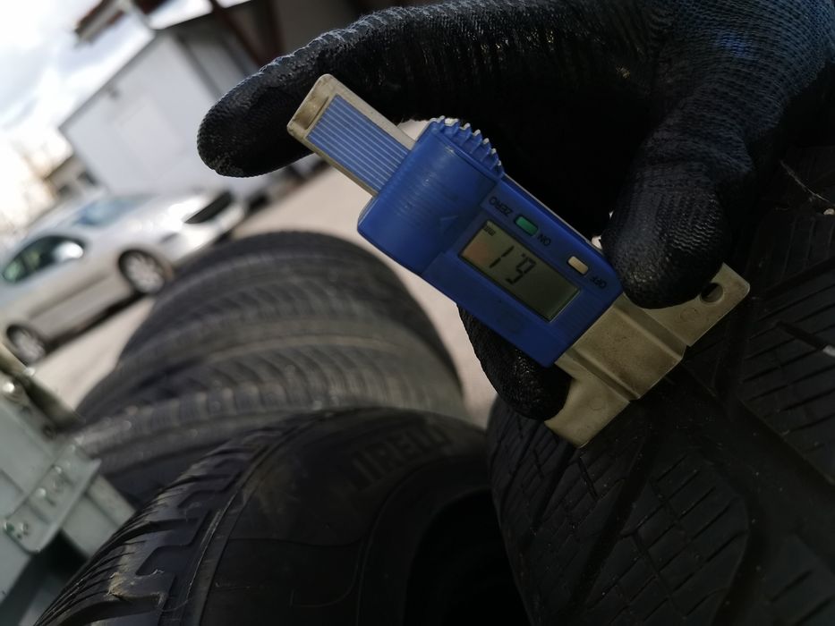 Pirelli 2бр 235 55 19