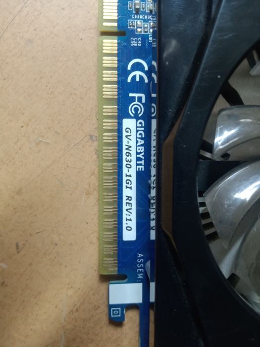 Продам видеокарту от гигабайт