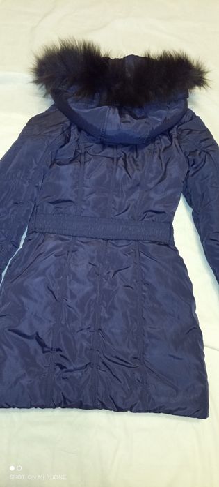 Зимняя куртка с капюшоном и ремнем