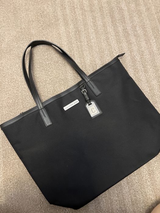 Тоут Calvin Klein