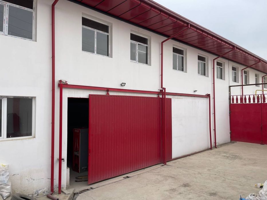 Продается база назарбек 50 соток 4700 кв.м помищения