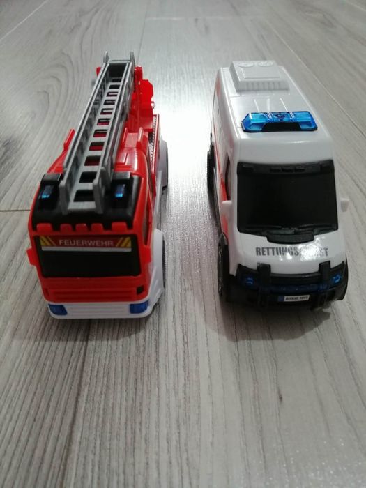Set 2 mașini de pompieri și ambulanță jucării copii