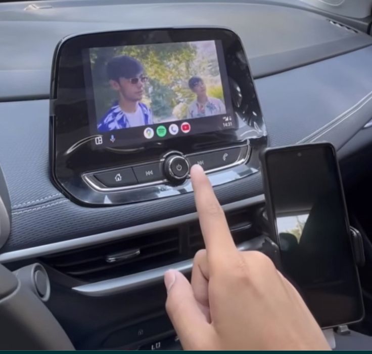 Youtube carplay carpley hama moshnaga