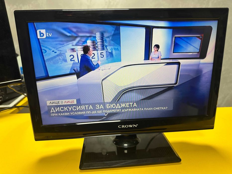 Телвизор LCD tv CROWN  16"  12V / 220V