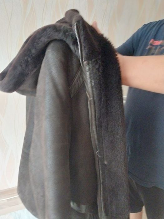 Дубленка зимняя, теплая