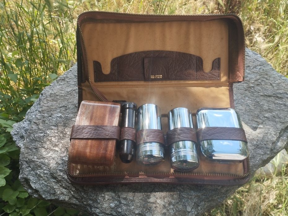 Английски винтидж комплект за бръснене и хигиена